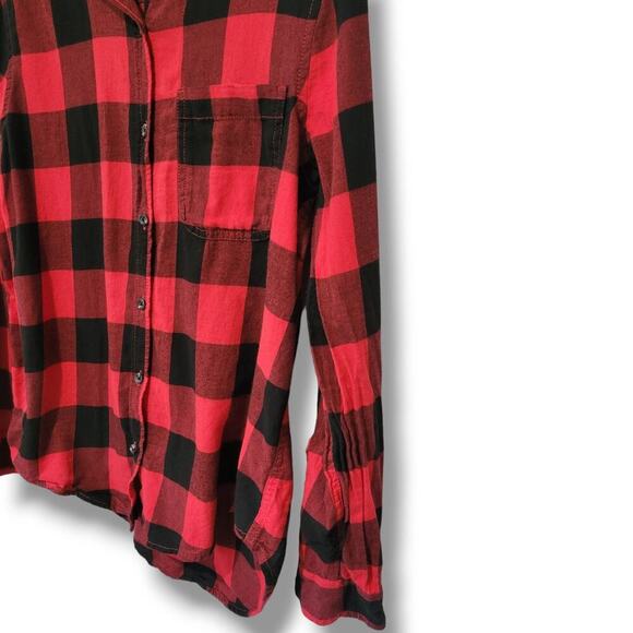 SO Juniors red black plaid long sleeve button-down cozy flannel - medium - Picture 3 of 9